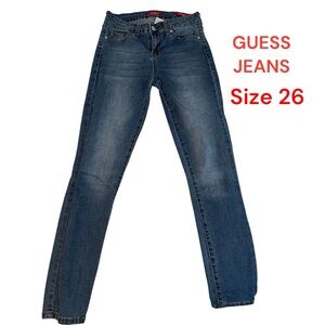 GUESS MID RISE SKINNY MELANI FIT JEANS. Size 26